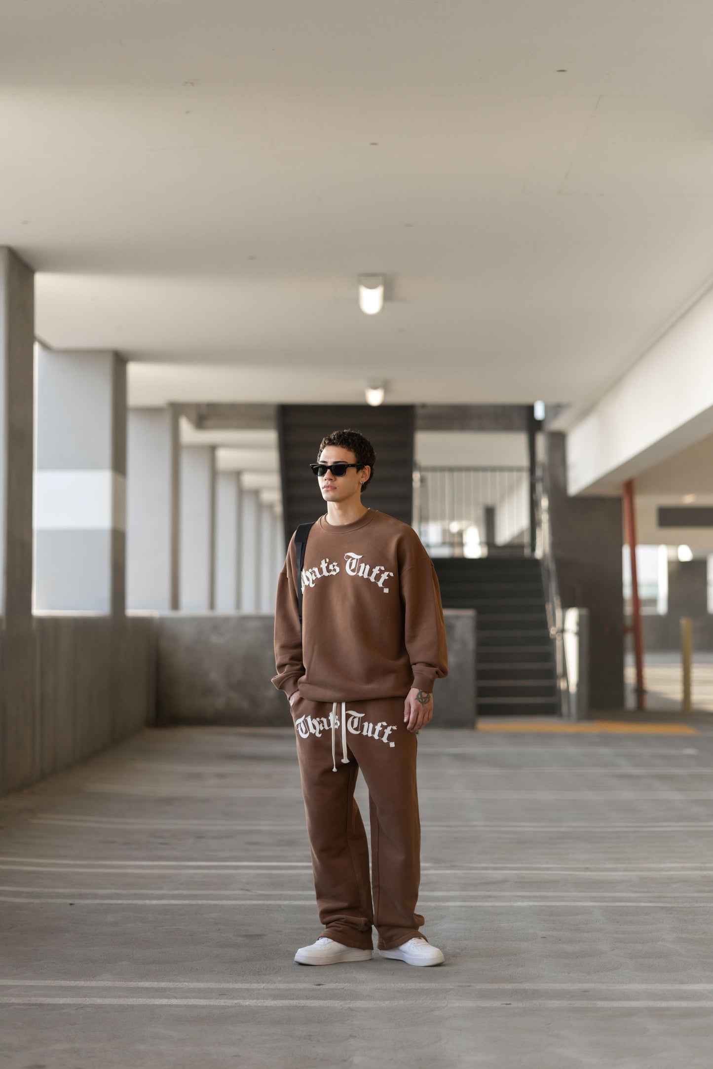 Old Font Sweatpants Mocha Mousse